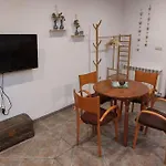 La Buhardilla. Aparcamiento Exterior Privado Апартаменты Теруэль
