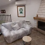 Апартаменты La Buhardilla. Aparcamiento Exterior Privado
