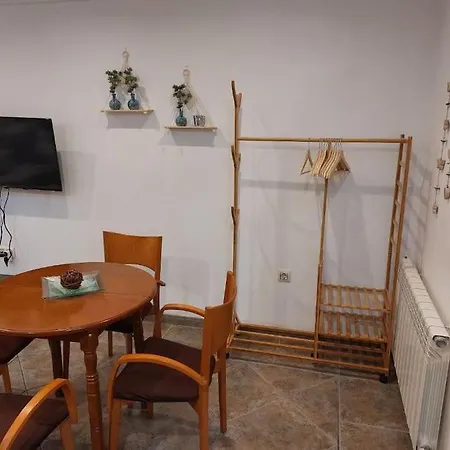 La Buhardilla. Aparcamiento Exterior Privado *