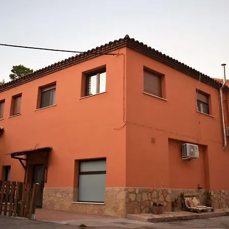 La Buhardilla. Aparcamiento Exterior Privado Τερουέλ