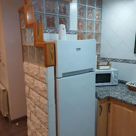 La Buhardilla. Aparcamiento Exterior Privado