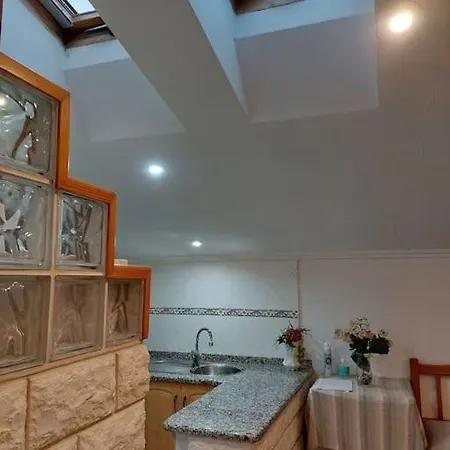 La Buhardilla. Aparcamiento Exterior Privado