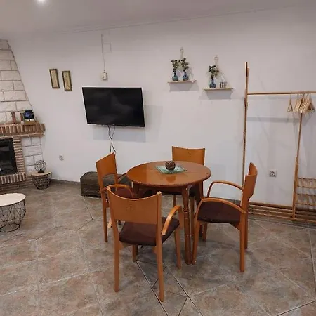 아파트 La Buhardilla. Aparcamiento Exterior Privado