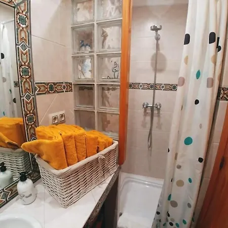 Apartment La Buhardilla. Aparcamiento Exterior Privado Teruel