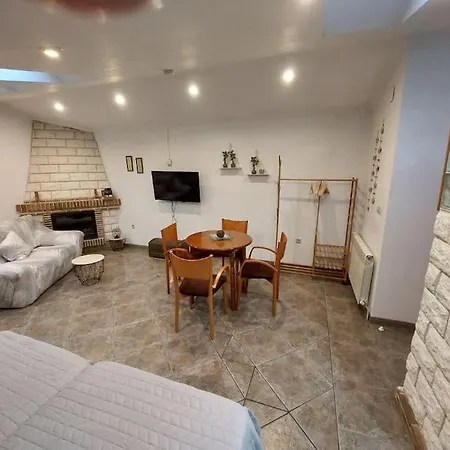 Apartment La Buhardilla. Aparcamiento Exterior Privado *