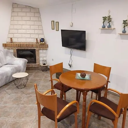 La Buhardilla. Aparcamiento Exterior Privado * 特鲁埃尔