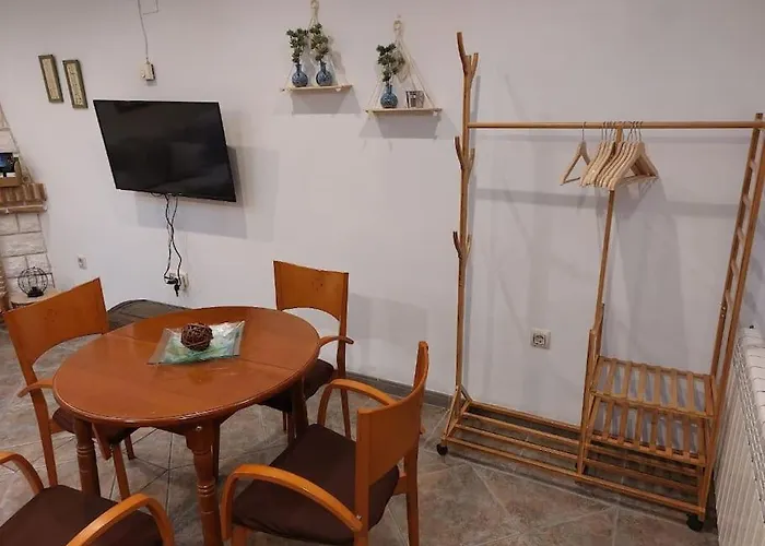 La Buhardilla. Aparcamiento Exterior Privado *