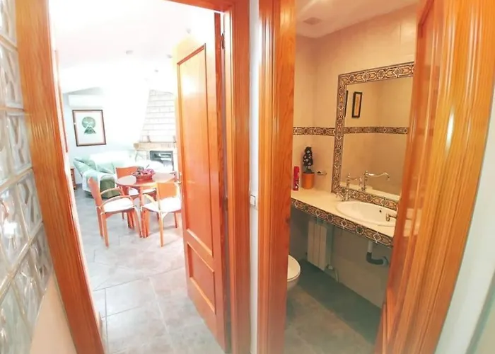 Apartman La Buhardilla. Aparcamiento Exterior Privado *